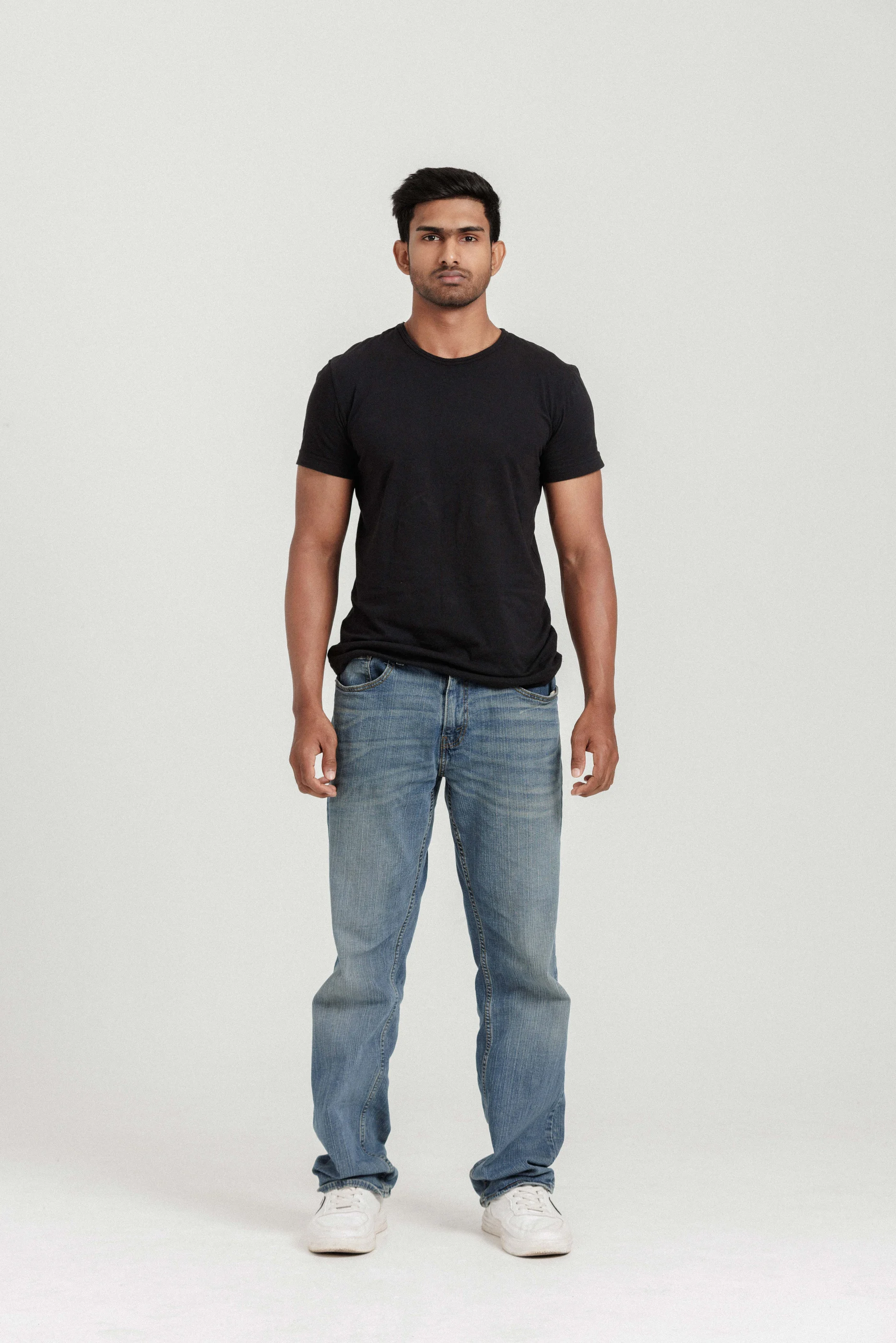 Chamodith Look 4