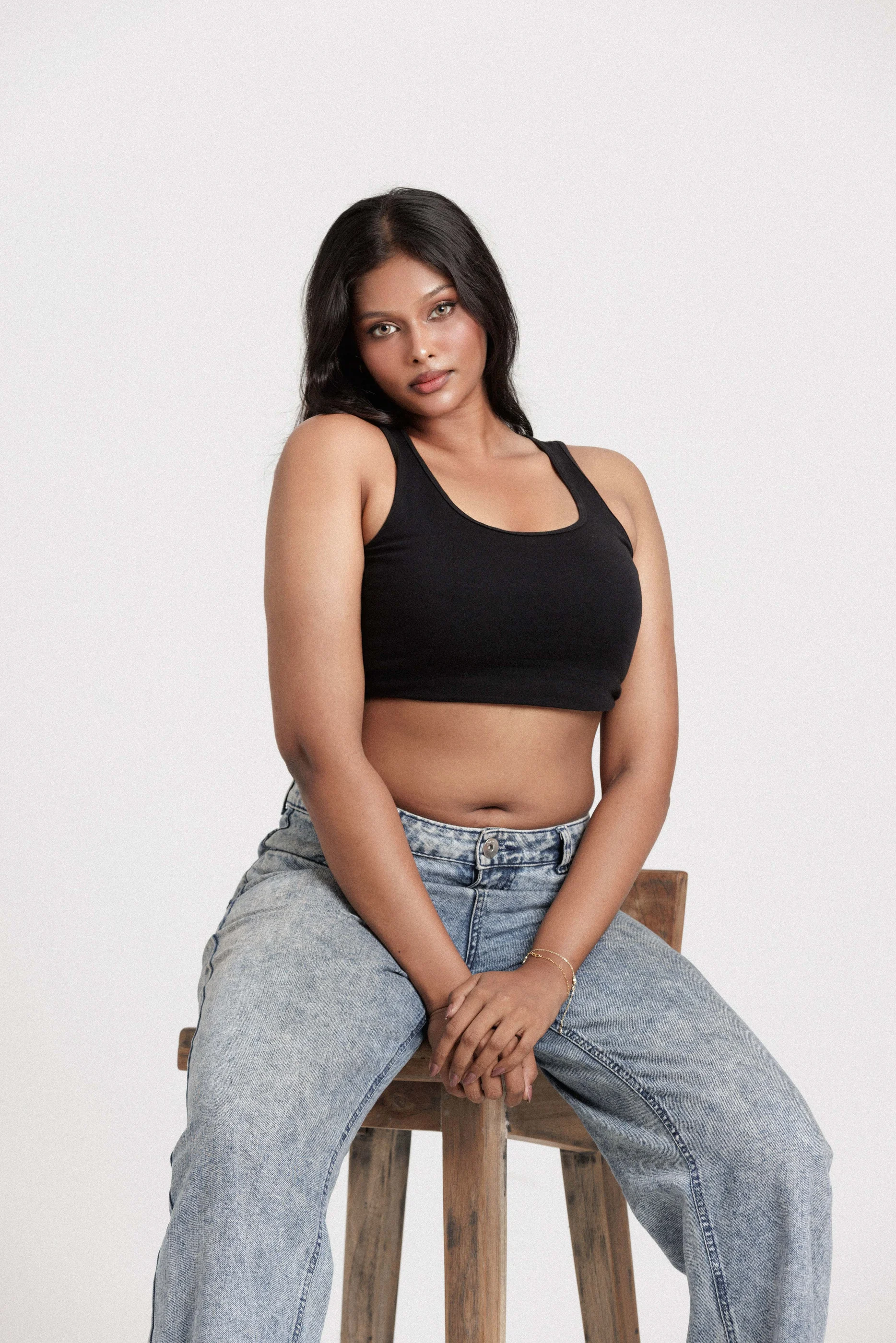 Janani Look 5